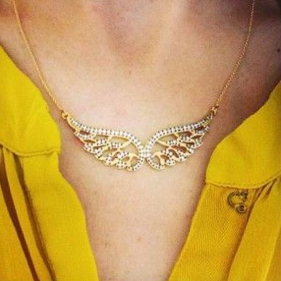 Stella and Dot Bellissimo Angelo Angel Wings Necklace - Picture 3 of 4